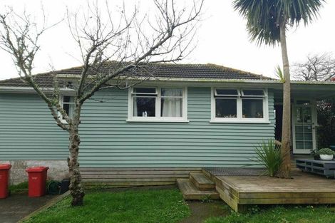 Photo of property in 5 Cumberland Grove, Cannons Creek, Porirua, 5024