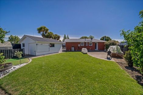 Photo of property in 21 Kent Lodge Avenue, Avonhead, Christchurch, 8042
