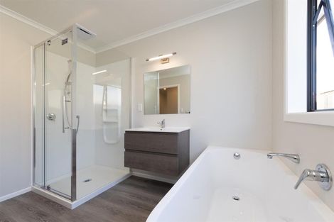 Photo of property in 10 Oldfield Lane, Marton, 4710