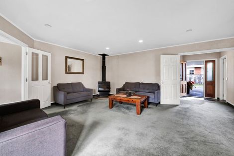 Photo of property in 10d Regan Street, Stratford, 4332