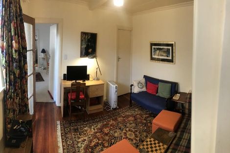 Photo of property in 25 Moir Street, Mount Victoria, Wellington, 6011