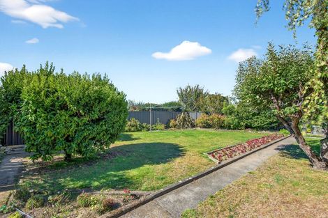 Photo of property in 30 Victoria Street, Carterton, 5713