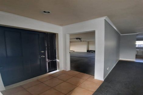 Photo of property in 4 Ettrick Lane, Papakura, 2110