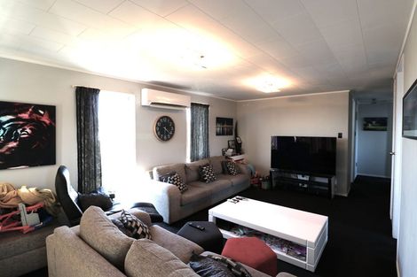 Photo of property in 1343a Dominion Extension, Mount Roskill, Auckland, 1041