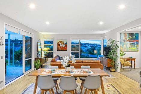 Photo of property in 4 Manhattan Rise, Orewa, 0931