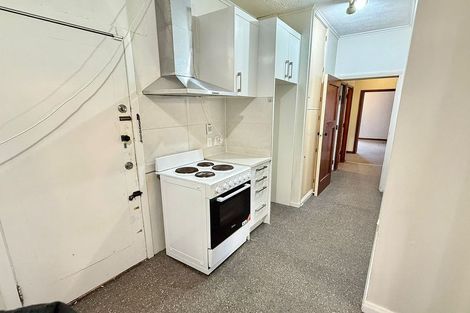 Photo of property in 2/3170 Great North Road, New Lynn, Auckland, 0600