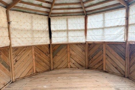 Photo of property in 765 East Coast Road, Northcross, Auckland, 0630
