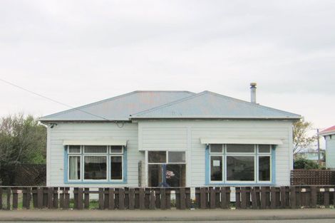 Photo of property in 37 Johnston Street, Foxton, 4814