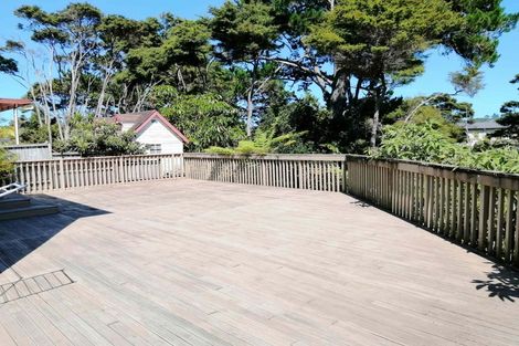 Photo of property in 40 Pin Oak Drive, Schnapper Rock, Auckland, 0632