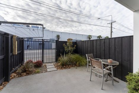 Photo of property in 4/8 New Brighton Road, Shirley, Christchurch, 8061