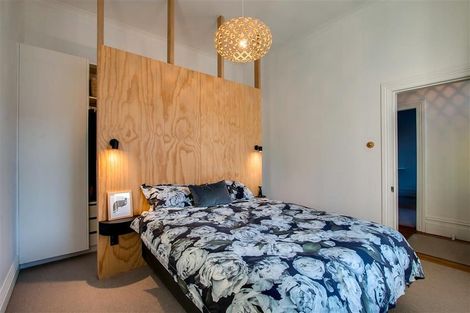 Photo of property in 8 Sale Street, Napier South, Napier, 4110