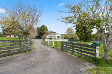 Photo of property in 111 Clifford Road, Eltham, 4322