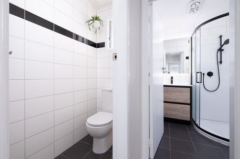 Photo of property in 8a Grande Vue Road, Papatoetoe, Auckland, 2025