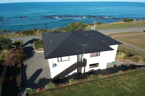 Photo of property in 35 Harbour Terrace, Kakanui, Oamaru, 9495