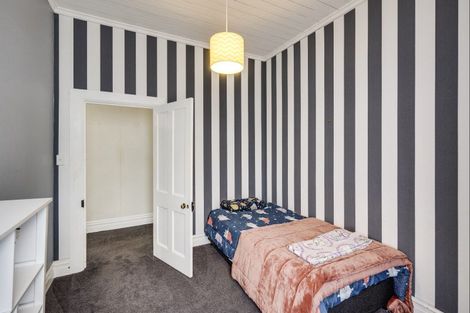 Photo of property in 9 Chaucer Road, Hospital Hill, Napier, 4110