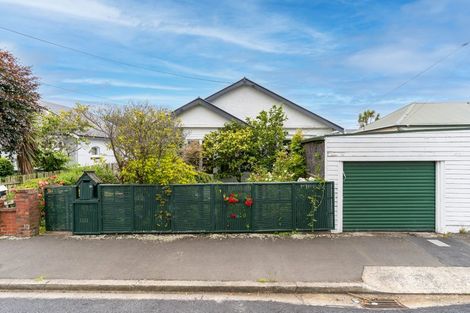 Photo of property in 21 East Avenue, Saint Kilda, Dunedin, 9012