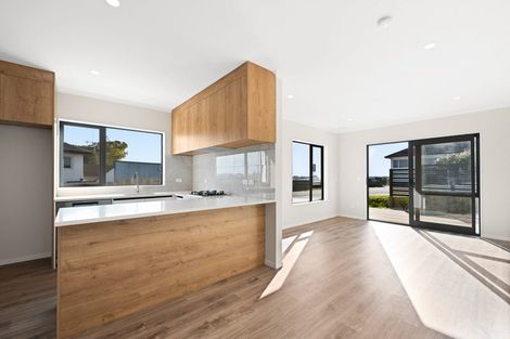 Photo of property in 1/1 Mitcham Avenue, Forest Lake, Hamilton, 3200