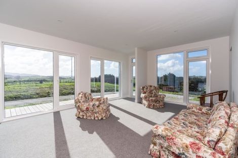 Photo of property in 635 Settlement Road, Kaiwaka, 0573