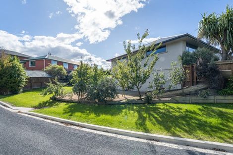 Photo of property in 10 Sunninghurst Drive, Fairfield, Dunedin, 9018