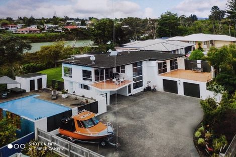 Photo of property in 171c Colwill Road, Massey, Auckland, 0614