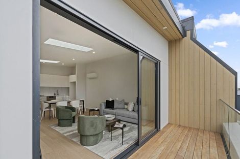 Photo of property in 115 Tiketike Way, Brooklyn, Wellington, 6021