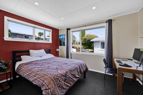 Photo of property in 18 Penrith Street, Westown, New Plymouth, 4310