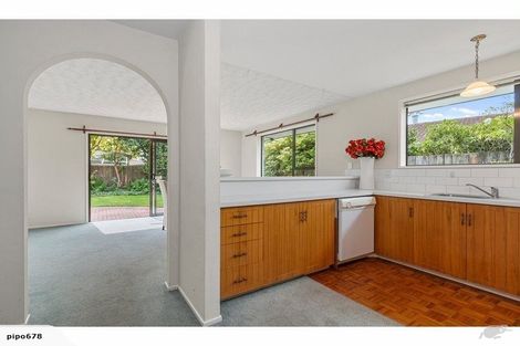 Photo of property in 28 Montclare Avenue, Ilam, Christchurch, 8041