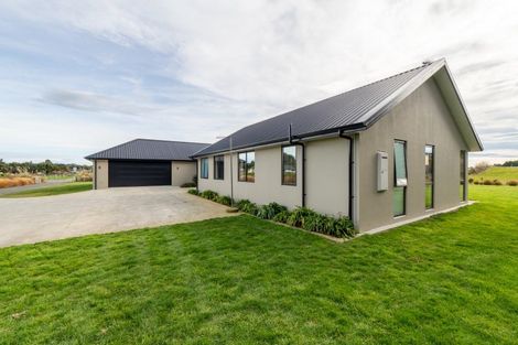 Photo of property in 111 Blairlogie Close, Otatara, Invercargill, 9879