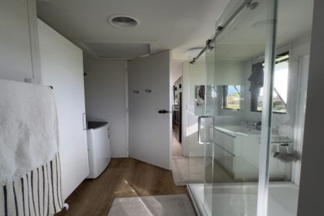 Photo of property in 1/48 Philomel Crescent, Bayswater, Auckland, 0622