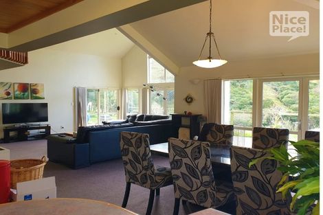 Photo of property in 419 Takapu Road, Takapu Valley, Wellington, 5028