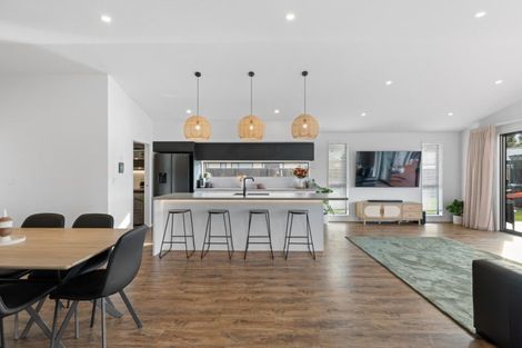 Photo of property in 39 Plover Avenue, Amberley, 7410