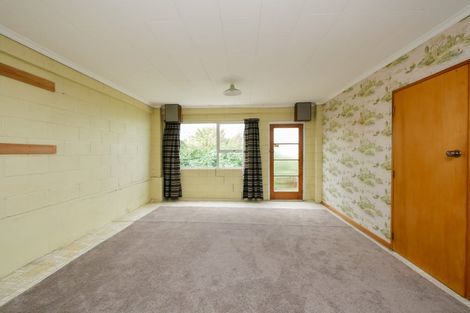 Photo of property in 4 Winston Place, Kew, Dunedin, 9012