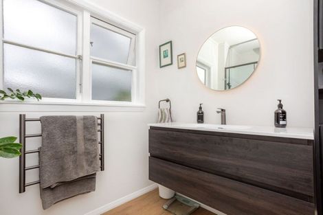 Photo of property in 38 Queen Street, Dannevirke, 4930