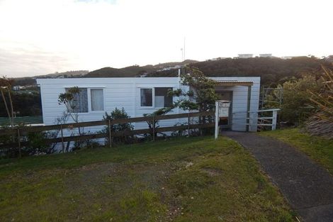 Photo of property in 107 Dowse Drive, Maungaraki, Lower Hutt, 5010
