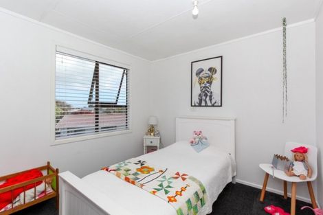 Photo of property in 7 Elliott Street, Waitara, 4320