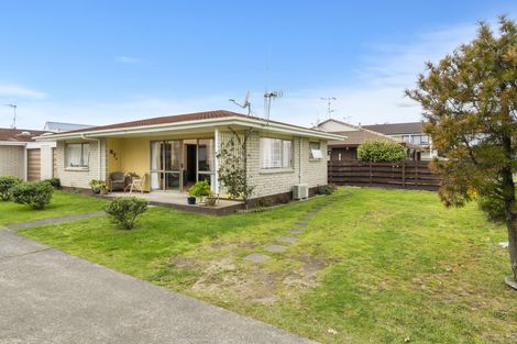 Photo of property in 87a Dickson Road, Papamoa Beach, Papamoa, 3118