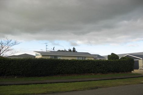 Photo of property in 120 Pembroke Street, Carterton, 5713