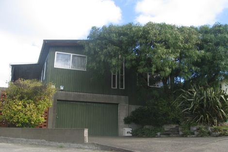 Photo of property in 77 Tirohanga Road, Tirohanga, Lower Hutt, 5010