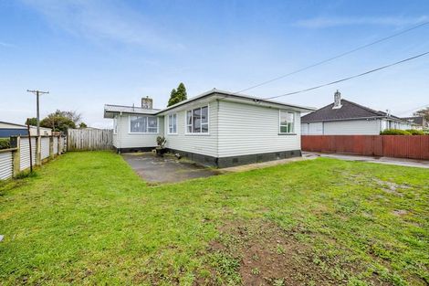 Photo of property in 162 Glover Road, Hawera, 4610