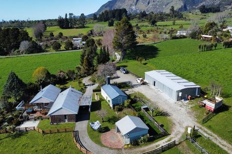 Photo of property in 70 Central Takaka Road, Takaka, 7183