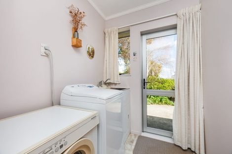 Photo of property in 879 Reid Line East, Bunnythorpe, Palmerston North, 4481