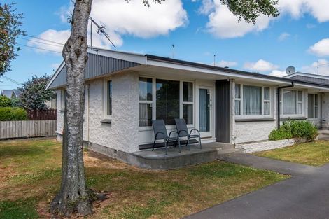 Photo of property in 2/60 Avalon Street, Richmond, Christchurch, 8013