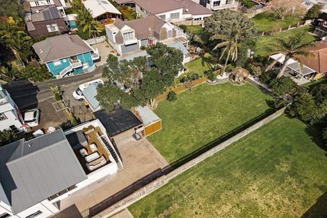 Photo of property in 40 Oceanview Road, Mount Maunganui, 3116