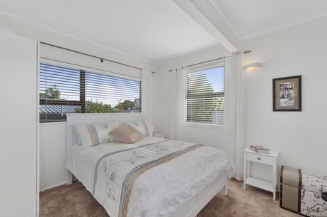Photo of property in 2/17 County Road, Torbay, Auckland, 0630