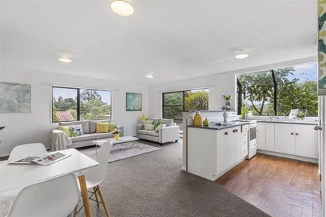 Photo of property in 103b Woodglen Road, Glen Eden, Auckland, 0602