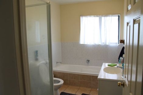 Photo of property in 6 Ali Place, Ranui, Auckland, 0612