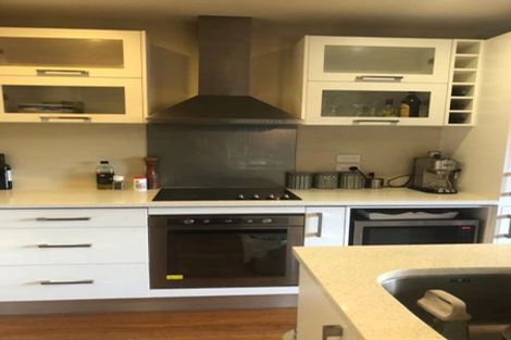 Photo of property in 30a Wicklow Road, Narrow Neck, Auckland, 0622