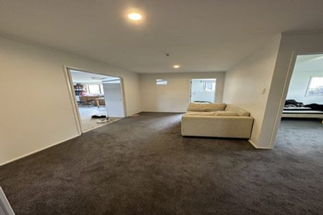 Photo of property in 31 White Heron Drive, Massey, Auckland, 0614