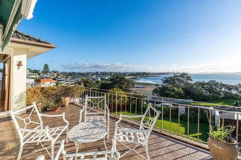 Photo of property in 23 Cliff Road, Saint Heliers, Auckland, 1071