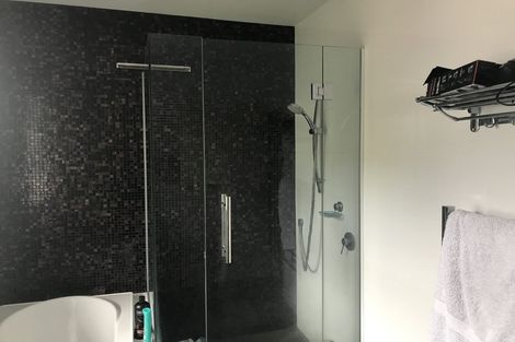 Photo of property in 1 Cherry Grove, Strathmore Park, Wellington, 6022